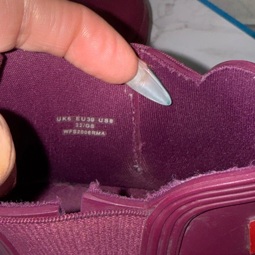 Hunter Original Chelsea Boots Women 8 Burgundy/Plum Matte Waterproof Rain Ankle - Picture 3 of 11